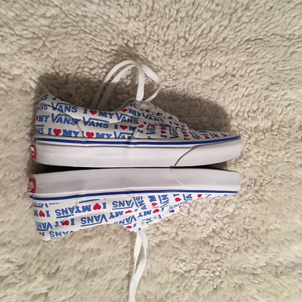Vans - Picture 5 of 7